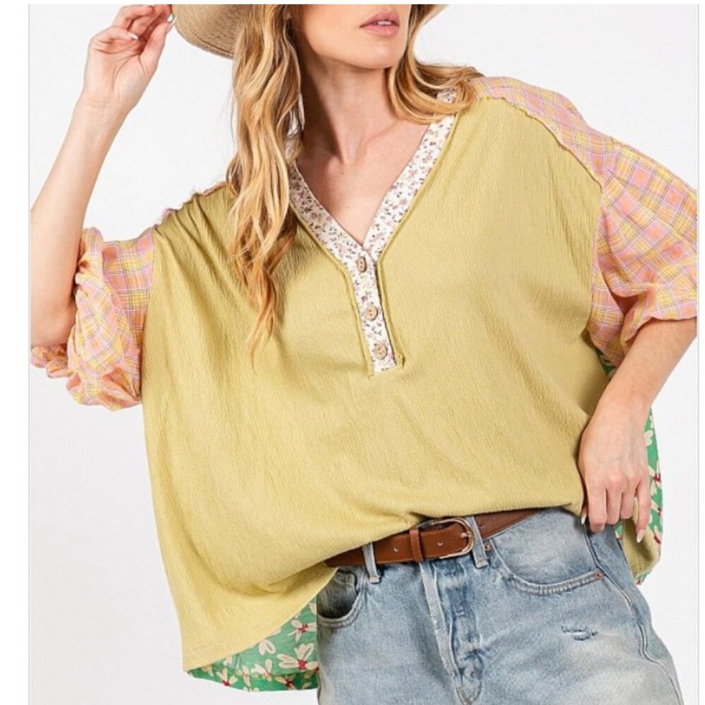 151.BUBBLE SHORT SLEEVE MIX MATCH FLORAL TOP